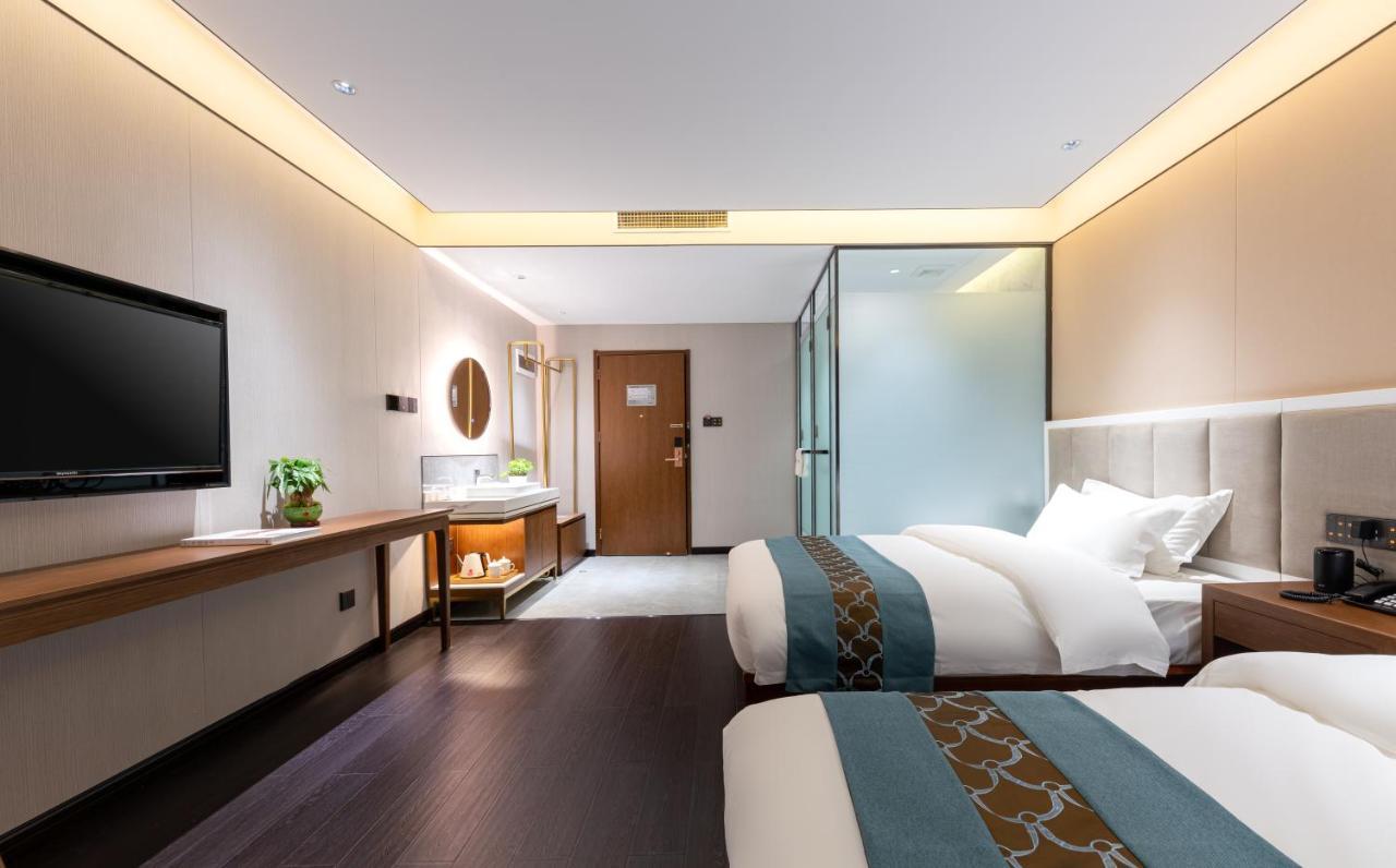 Beijing Tangfu Hotel - Located In The City Center Adjacent To The Subway Station Close To Nanluoguxiang Gulou Lama Temple Tiananmen Square Forbidden City Temple Of Heaven Providing Laundry Car Rental And Ticketing Services Zewnętrze zdjęcie