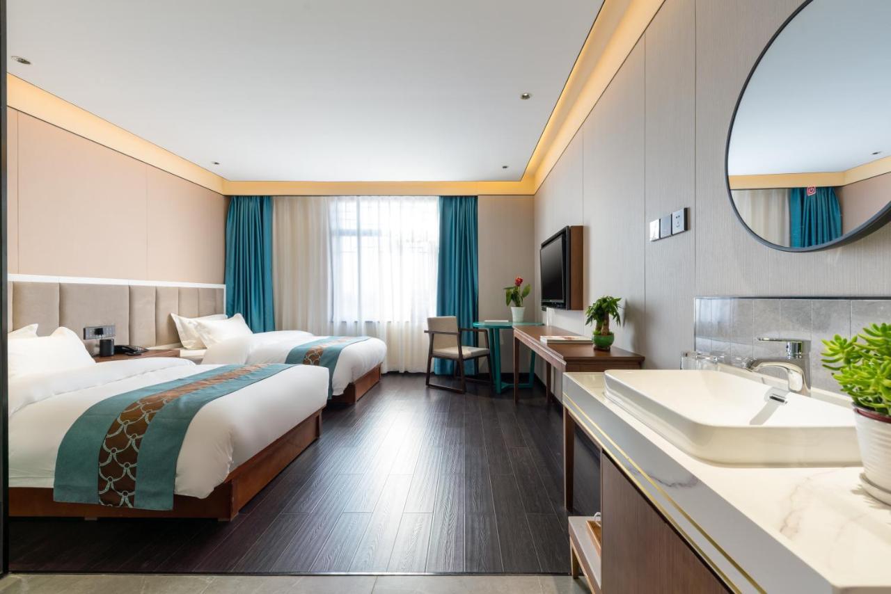Beijing Tangfu Hotel - Located In The City Center Adjacent To The Subway Station Close To Nanluoguxiang Gulou Lama Temple Tiananmen Square Forbidden City Temple Of Heaven Providing Laundry Car Rental And Ticketing Services Zewnętrze zdjęcie